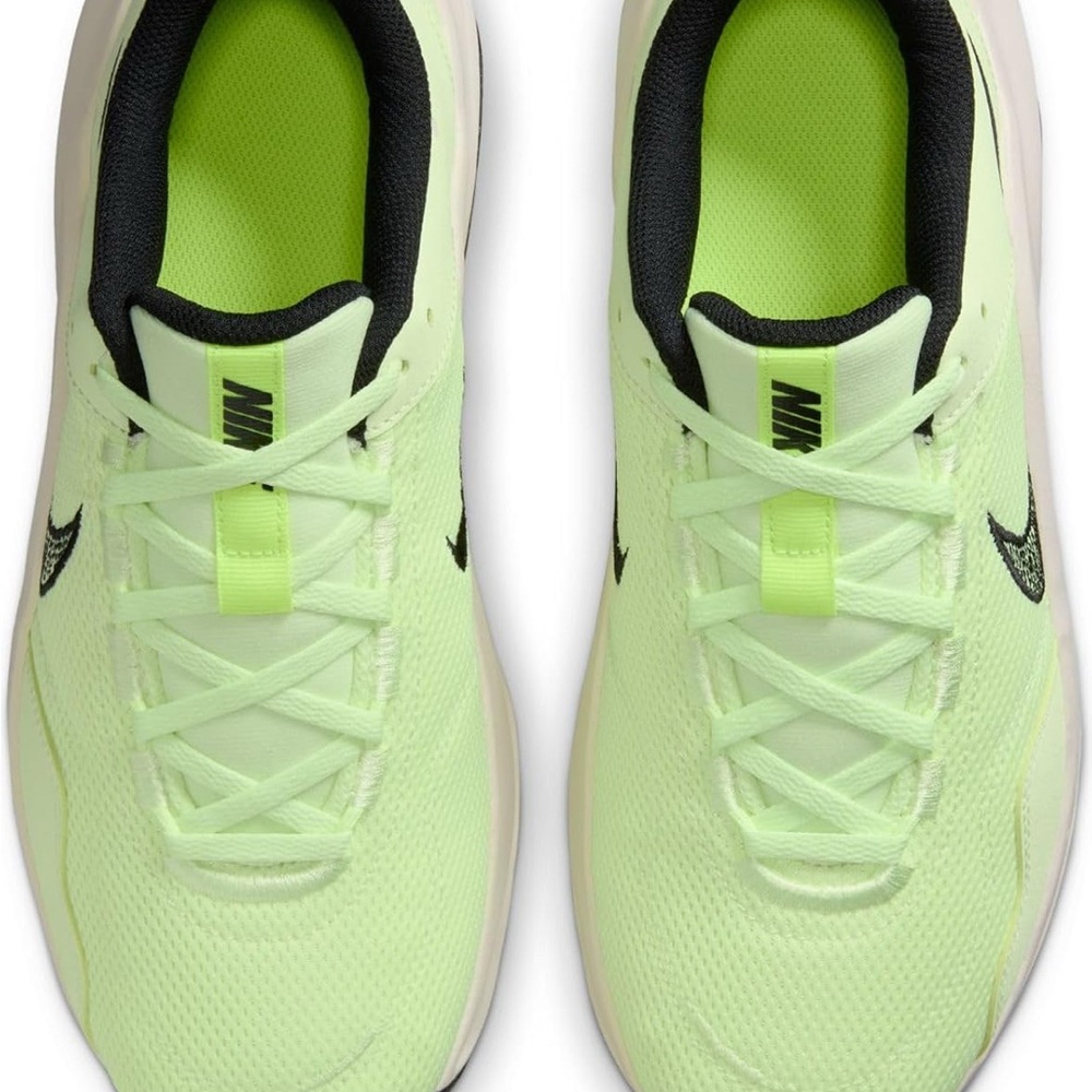 Men's Nike Legend Essential 3 NN Sneakers - Picture 2 of 15